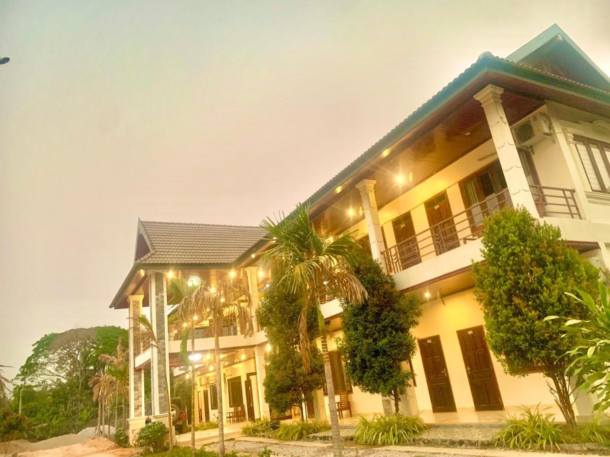 Garden Resort 万荣 外观 照片